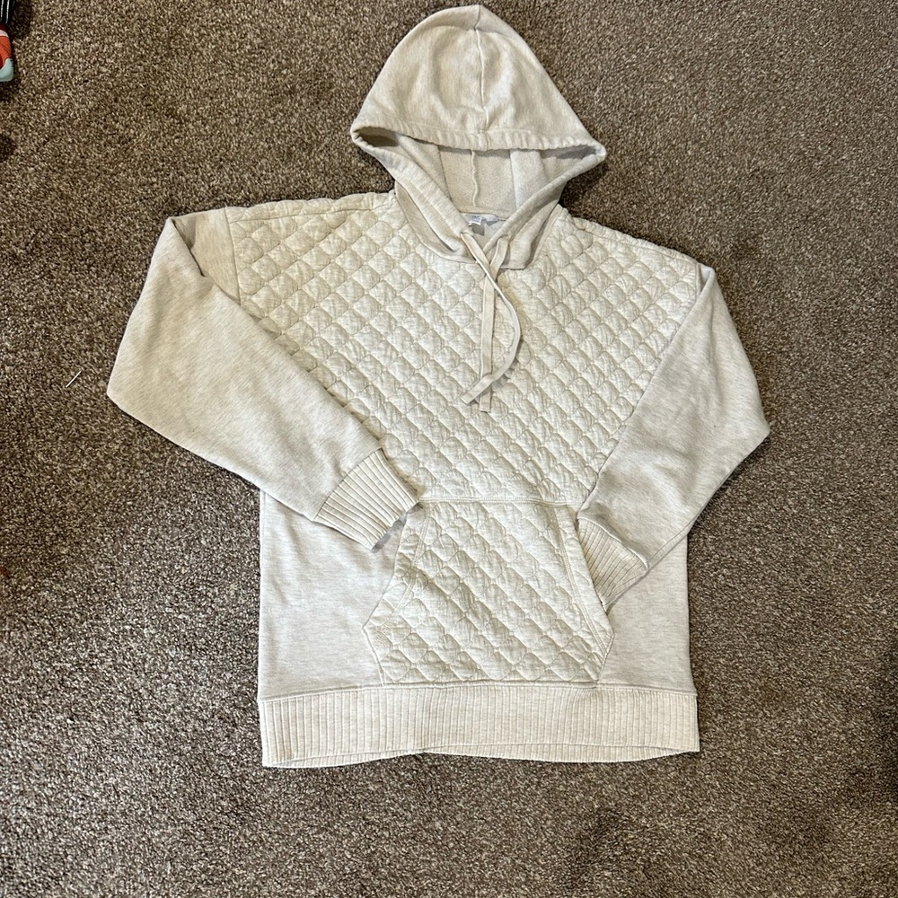 Time and Tru Women’s Heather Gray Quilted Hoodie